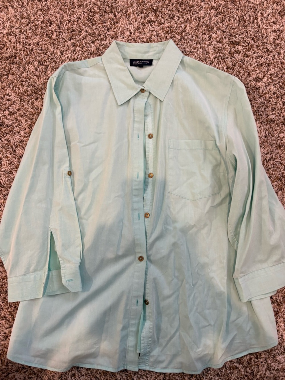 This Jones New York Signature women button-down blouse is a light mint  2XL